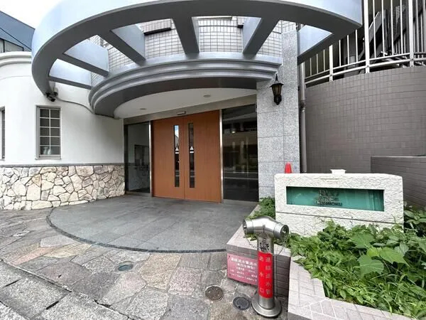 【日神デュオステージ本牧】エントラン1