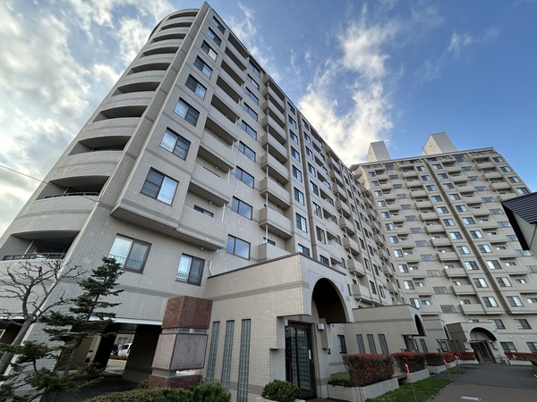 ロイヤルコート大谷地