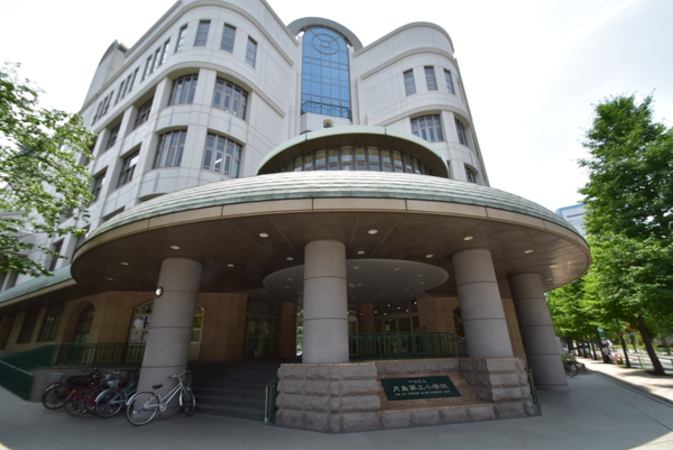 中央区立月島第三小学校まで約680m(徒歩9分)。 中央区立月島第三小学校まで約680m(徒歩9分)。