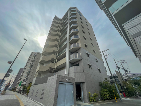 【プレサンスロジェ伊丹郷町宮ノ前】外観