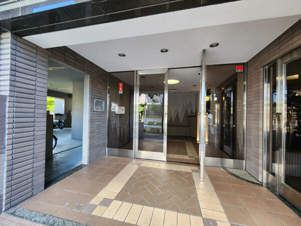 【グローリアス長久手南第2】エントランス 【グローリアス長久手南第2】エントランス