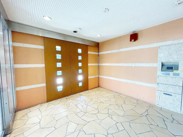 【ロワール市崎パークビュー】エントランス 【ロワール市崎パークビュー】エントランス