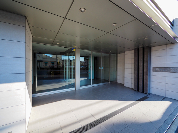 【プレイズ徳重ミッドヒルズ】エントランス 【プレイズ徳重ミッドヒルズ】エントランス