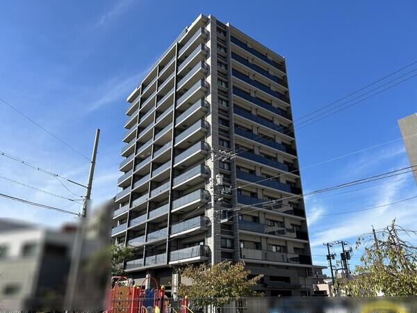 【コンツェルトスクエアガーデン】外観