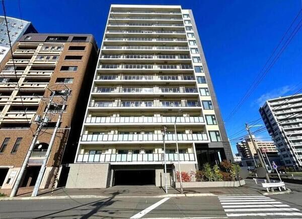 【ブランズ札幌南7条】外観２