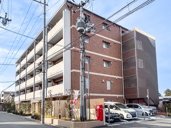 【プレサンス京大前】外観