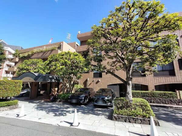 【ベルテ表参道】外観写真