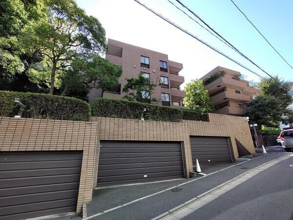 【ベルテ表参道】外観写真
