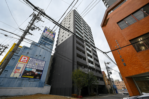 【プレサンスジェネ千種内山】外観