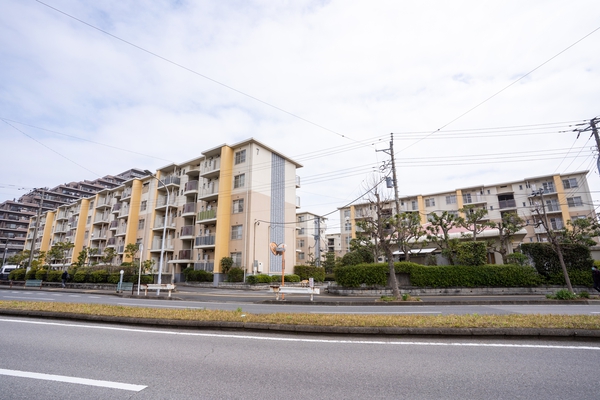 【東建ニューハイツ検見川】外観2