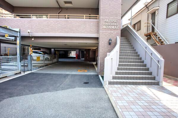 【アルフィーネ箱崎宮前】エントランス2 【アルフィーネ箱崎宮前】エントランス2