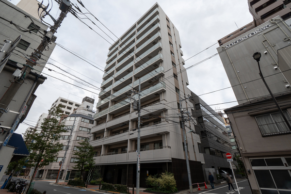 【リリーゼ東京 新富町】エントランス 【リリーゼ東京 新富町】エントランス