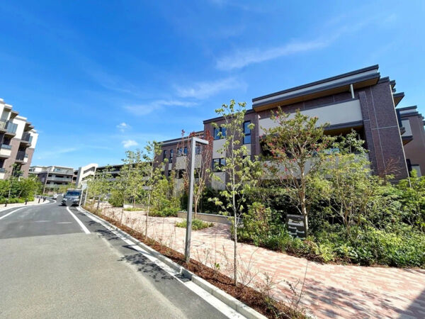 【アトラスシティ千歳烏山グランスイート風ノ棟】外観 【アトラスシティ千歳烏山グランスイート風ノ棟】外観