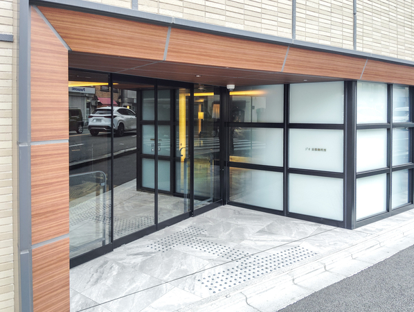 【ジオ京都御所西】エントランス