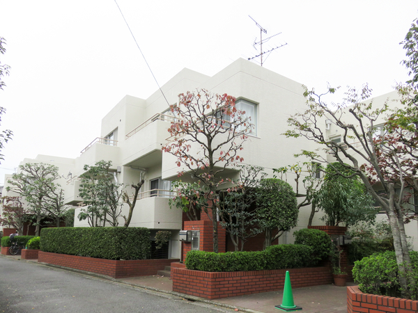 【代田ロイヤルハウス】外観