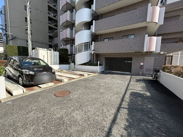 【ローレル相楽園】駐車場