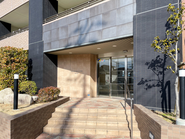 【ブランズ須磨鷹取リヴェール】エントランス 【ブランズ須磨鷹取リヴェール】エントランス