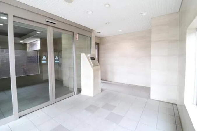 【リ・プレゼ高蔵寺】エントランス 【リ・プレゼ高蔵寺】エントランス