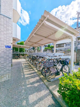 【ゼファー船橋薬園台】駐輪場