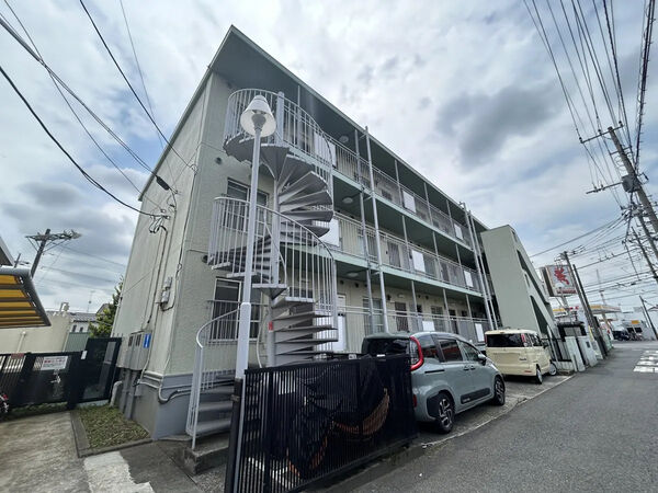 【パークプラザ大宮大和田マンション】外観1