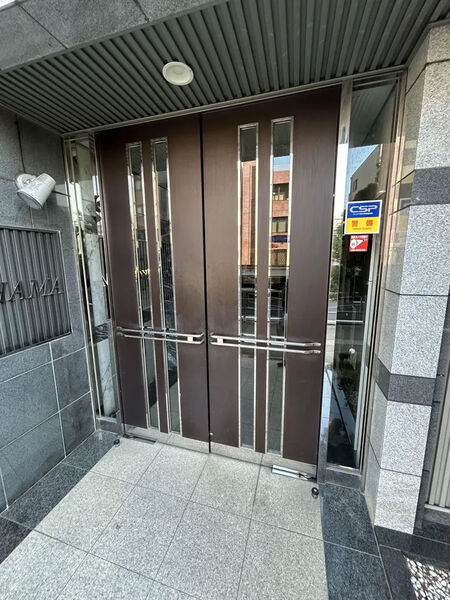 【ティーリーフ横浜】エントラン1 【ティーリーフ横浜】エントラン1