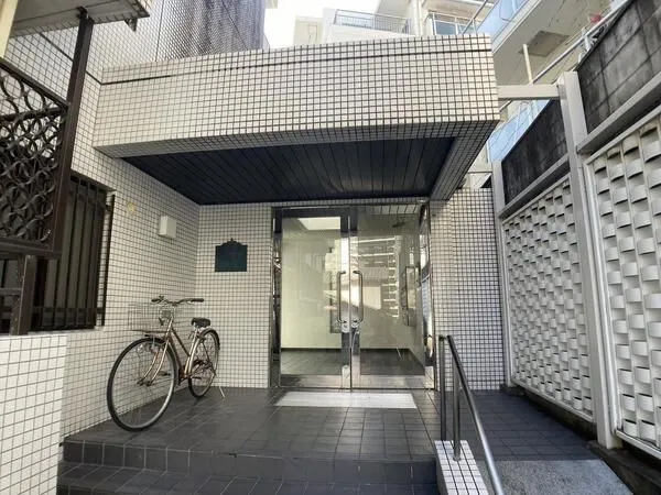 【アンピール高宮】エントランス