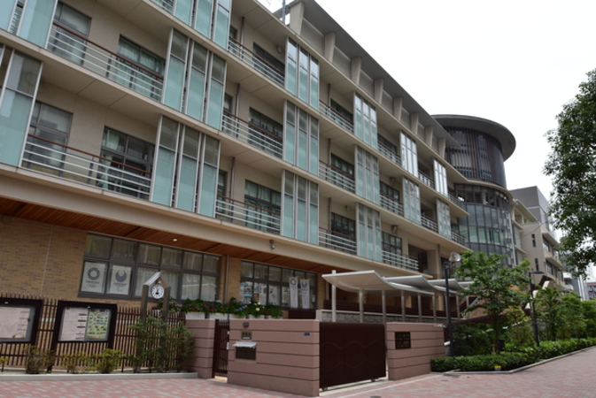 中央区立豊海小学校まで約40ｍ（徒歩1分）。