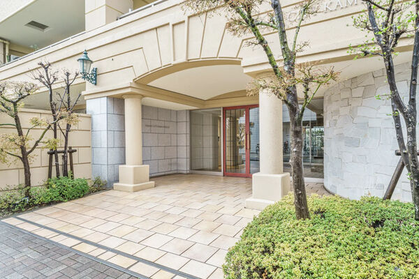 【グランシティ上石神井パークフロント】エントランス