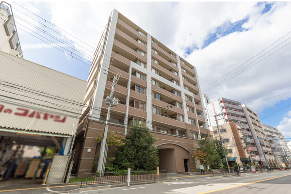 【クレストコート江坂】外観