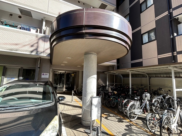 【パークノヴァ横浜阪東橋弐番館】エントランス