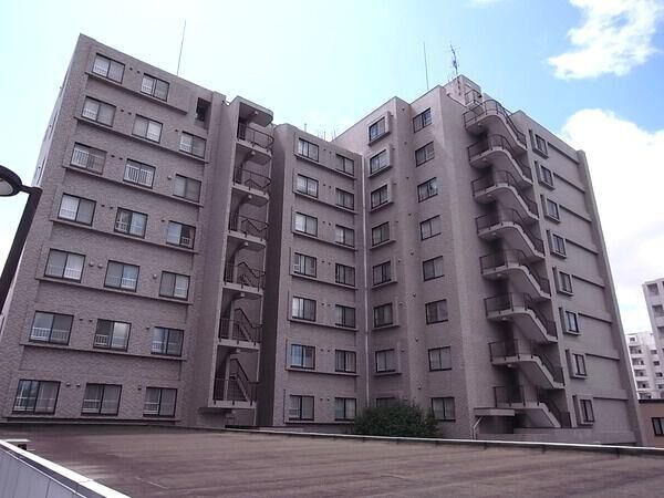 【ライオンズマンション福住】外観