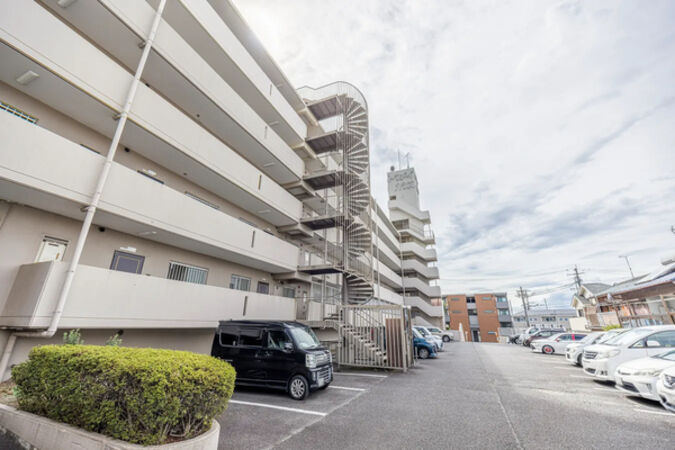 【ニューコーポ松陰】駐車場