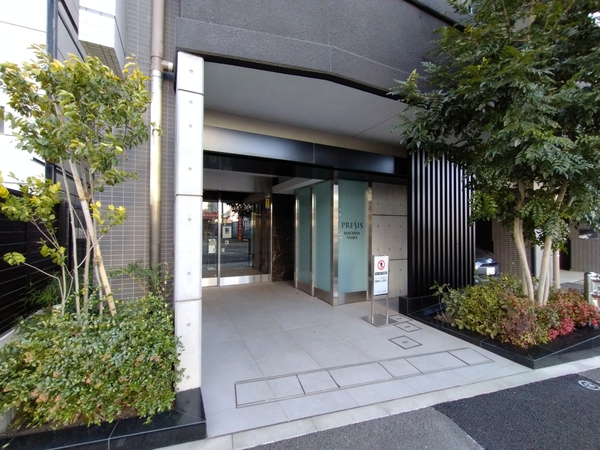 【プレシス町田ヴィアラ】エントランス