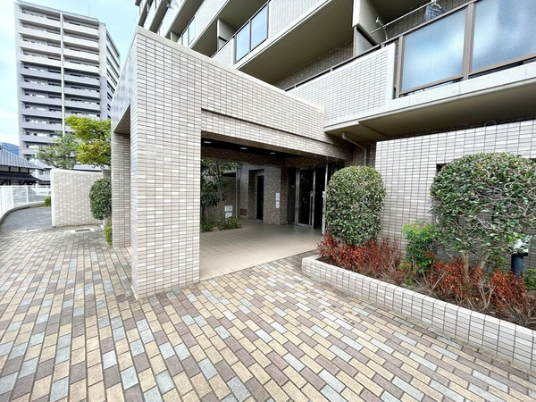 【サーパス矢口駅前】エントランス 【サーパス矢口駅前】エントランス