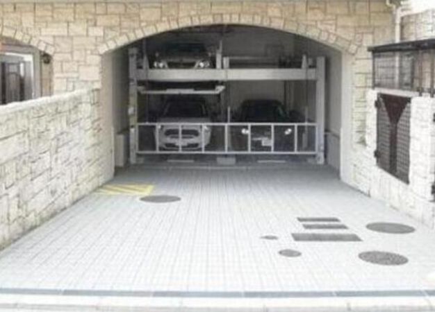 【フローレンス幟町】(駐車場) 【フローレンス幟町】(駐車場)