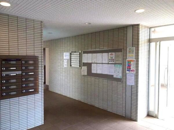 【稲毛芙蓉ハイツ】エントランス2