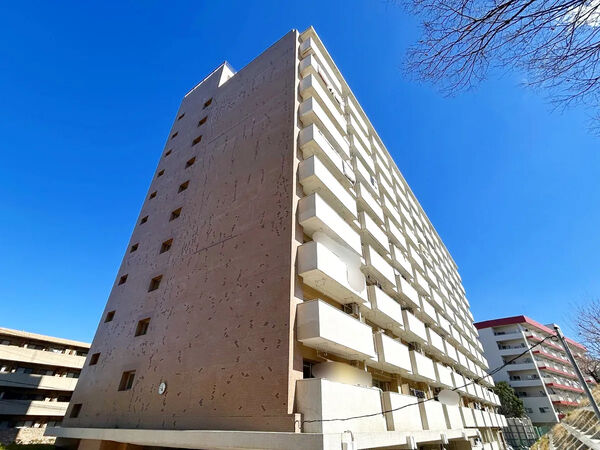 【上高田4丁目団地】外観 【上高田4丁目団地】外観