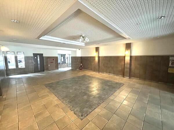 【サンジュールイースト箱崎】エントランス1 【サンジュールイースト箱崎】エントランス1