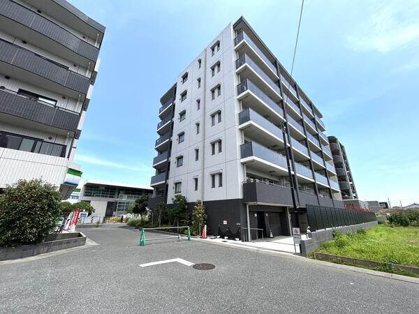 【センチュリー西大宮】前面道路 【センチュリー西大宮】前面道路