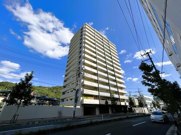 【パークナード牛田旭】外観