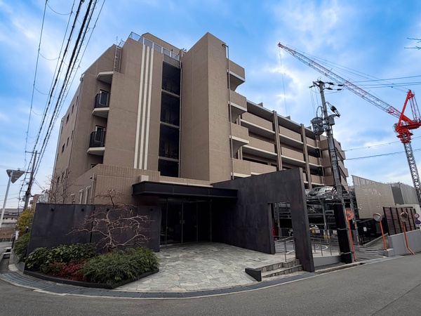 【サンメゾン千里桃山台】外観