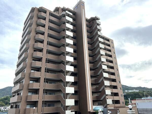 【ヴィラージュ高取ステーションサイド】外観
