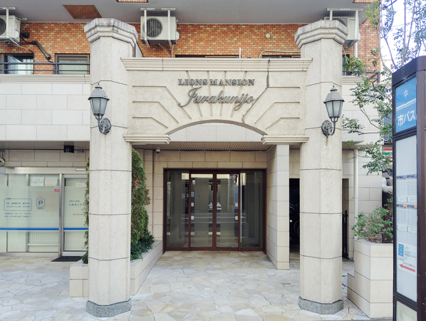【ライオンズマンション聚楽二条】エントランス 【ライオンズマンション聚楽二条】エントランス
