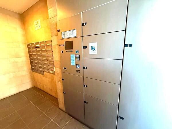 【メゾンドール上新庄ビライヴ】エントラン2 【メゾンドール上新庄ビライヴ】エントラン2