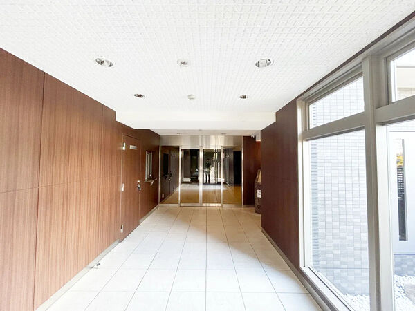 【オーヴィジョン井口台】エントランス 【オーヴィジョン井口台】エントランス