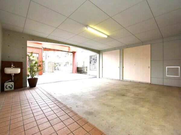 【ソフィスコート庚午北】駐車場 【ソフィスコート庚午北】駐車場