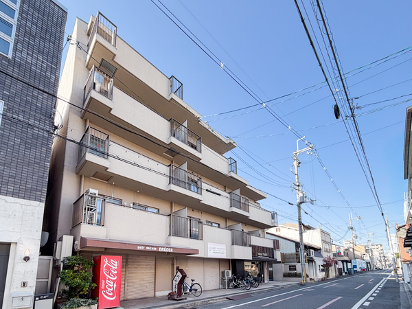 【二条城東グランドハイツ】外観