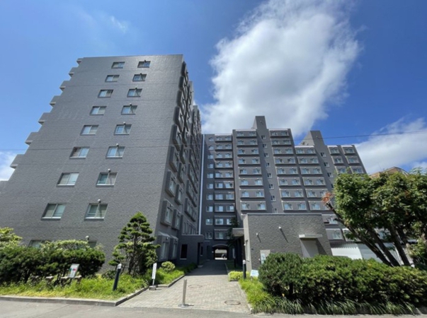 【真駒内緑町ロジュマン】外観