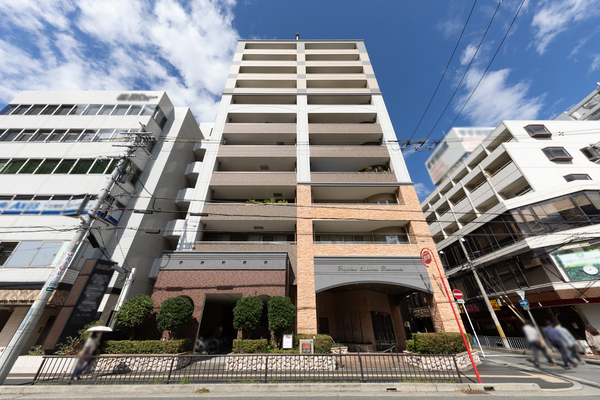 【プロパレス江坂公園ロマネスタ】外観