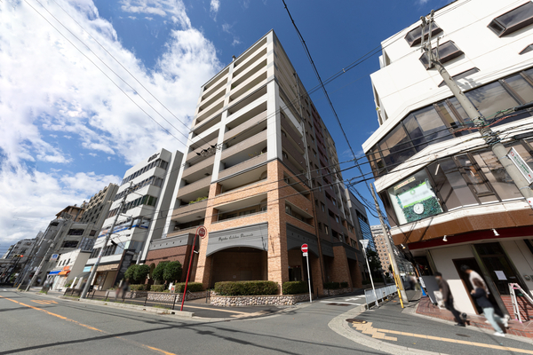 【プロパレス江坂公園ロマネスタ】外観